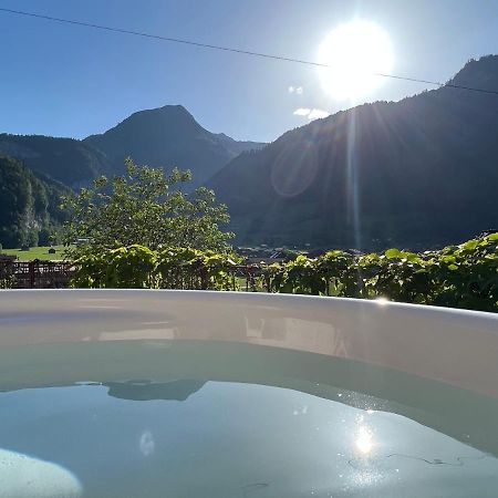 Romantic Private Superior Swiss Chalet With Hottub 룬게른 외부 사진